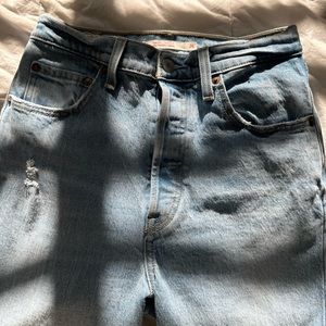 Straigh leg Levi’s Jeans size 26 (Small)